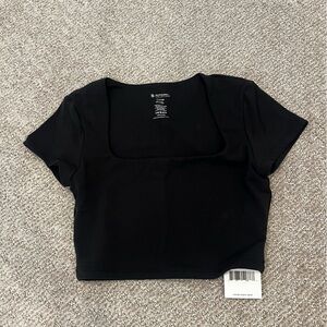 BuffBunny Butter Crop Top. Size Medium. NWT.